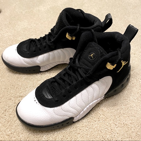 Air Jordan 12 Jumpman Pro (2018) Sneaker - Picture 2 of 8